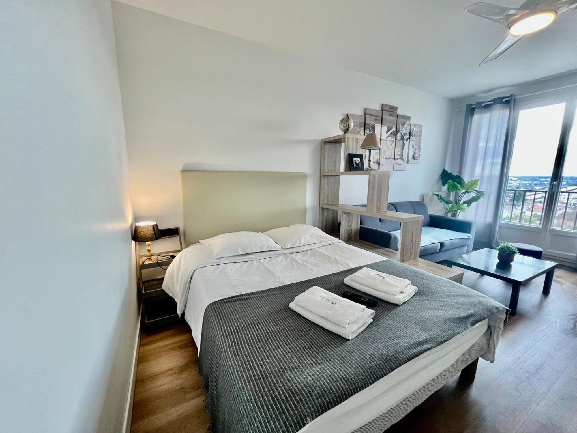 Appartement Rue Condorcet Parking Prive- Dabnb 리모주 외부 사진